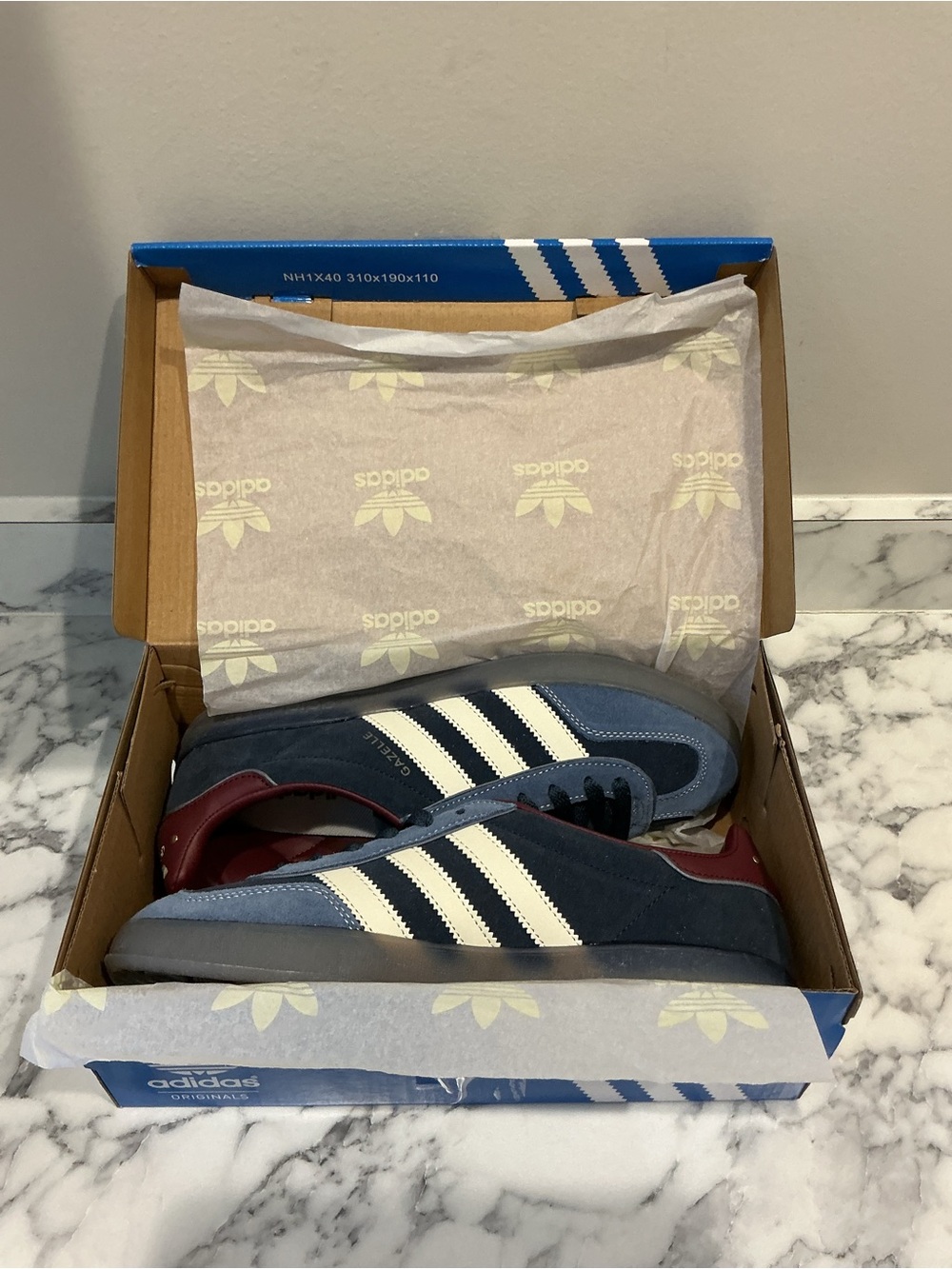 adidas Blue Suede Gazelle Sneakers with White Stripes and Maroon Heel Men 9.5